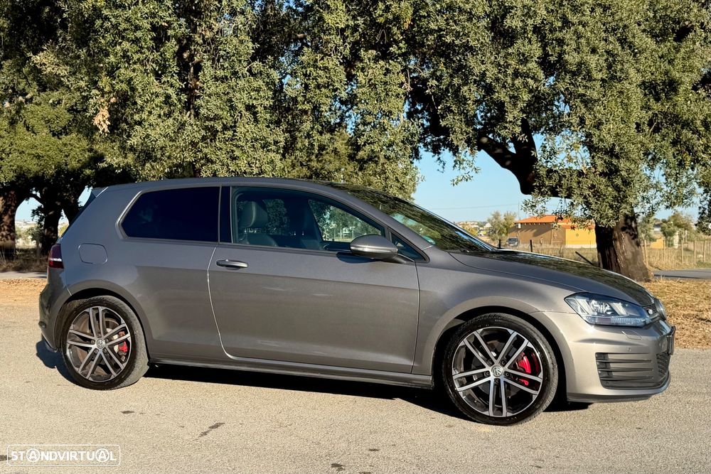 VW Golf 2.0 TDI GTD - 4