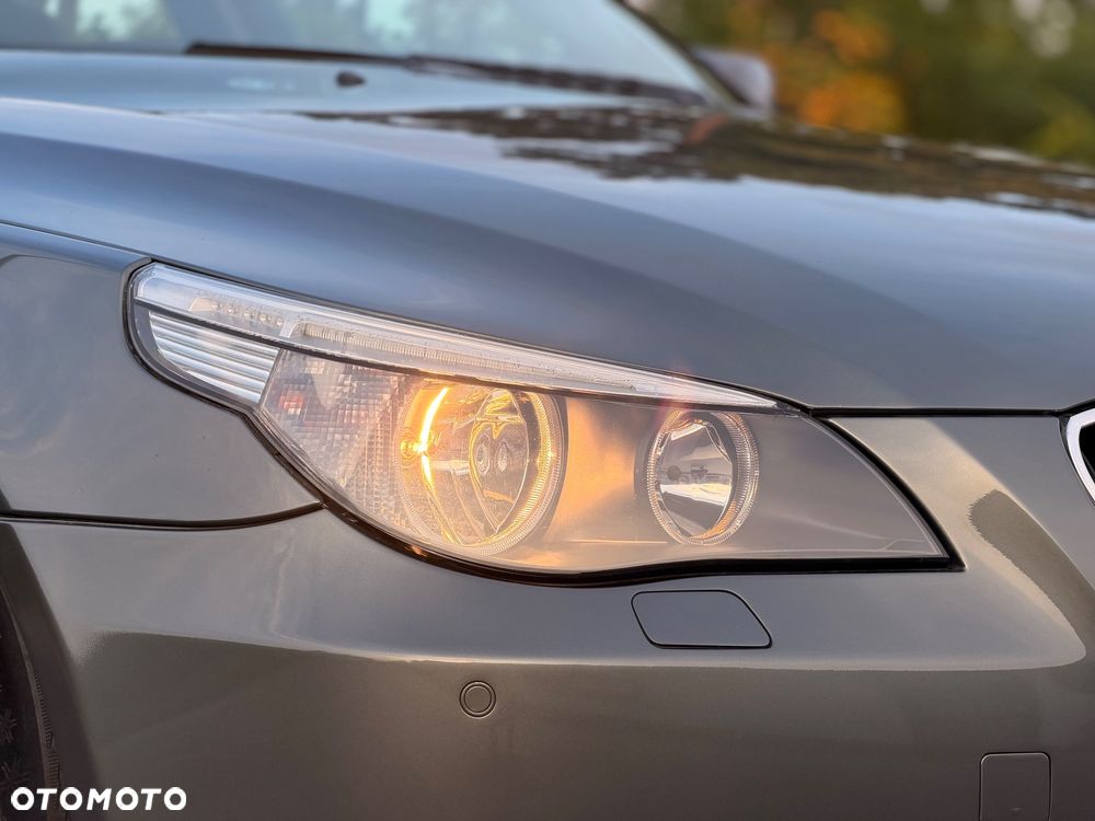BMW Seria 5 - 16