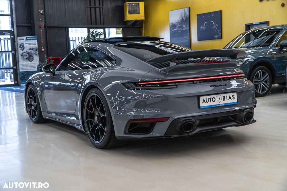 Porsche 911-TURBO-S - 6