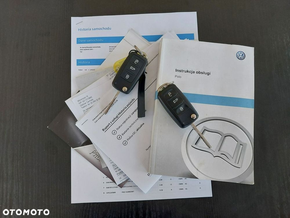 Volkswagen Polo 1.4 16V Comfortline - 24