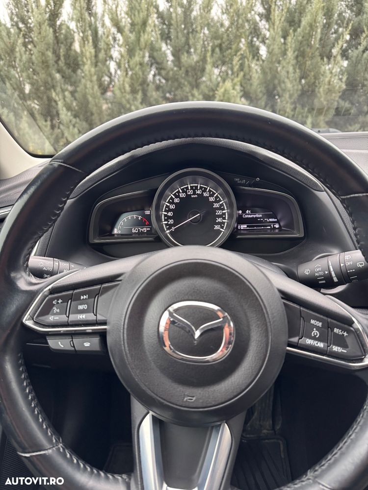 Mazda 3 G120 Revolution - 6