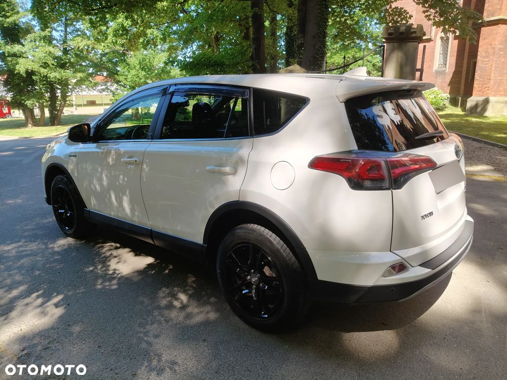 Toyota RAV4 2.5 4x2 Hybrid Team Deutschland - 6