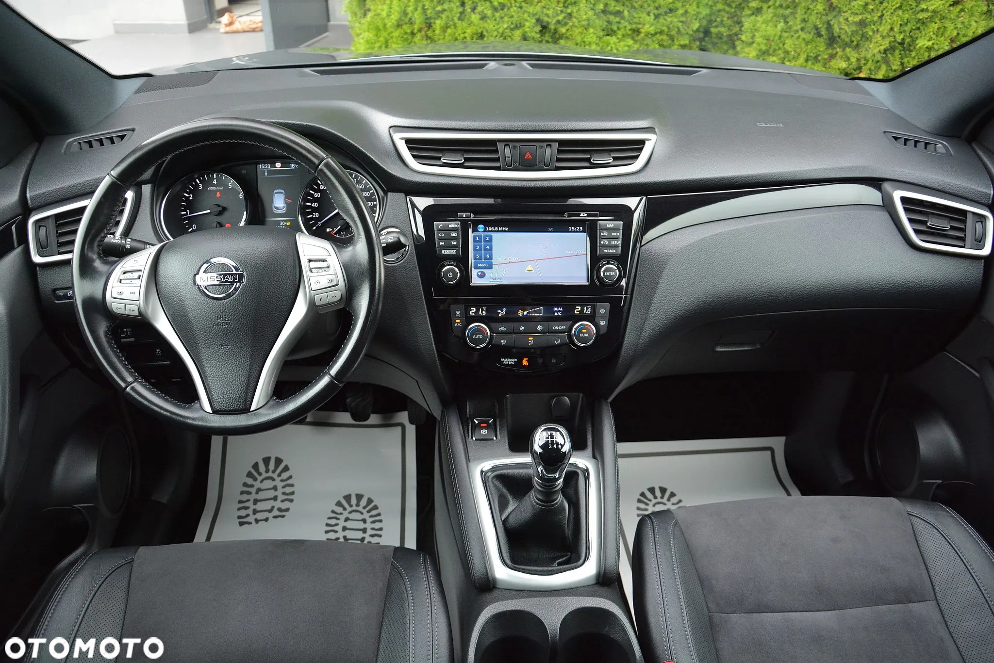 Nissan Qashqai 1.6 DIG-T Tekna - 17