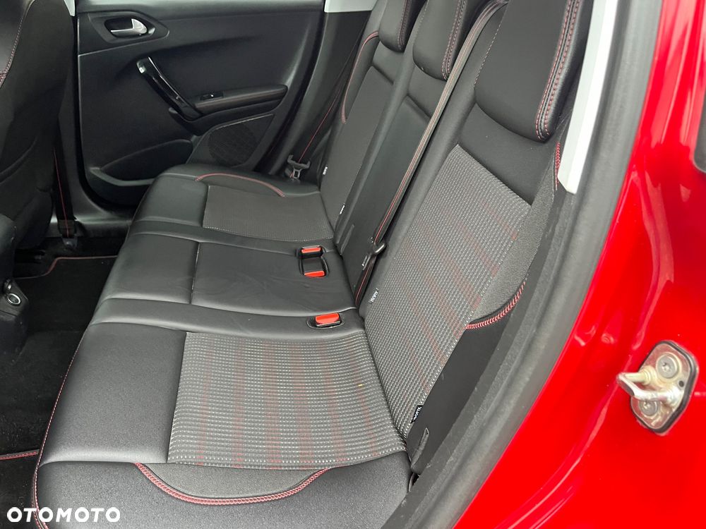 Peugeot 2008 PureTech 110 Stop&Start GT-Line Edition - 10