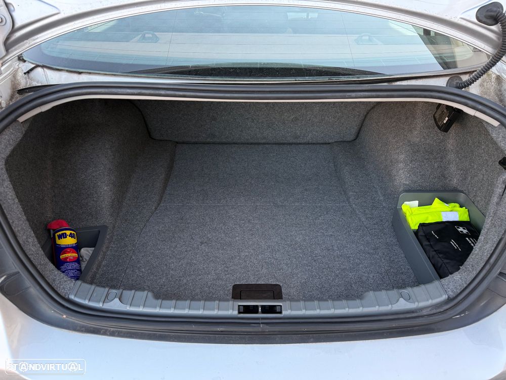 BMW 318 d Navigation - 32