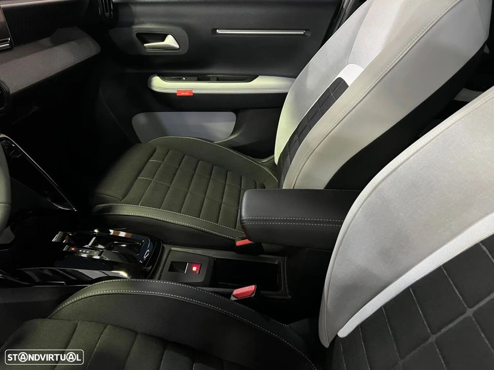 Citroën C3 1.2 Hybrid Max e-DSC6 - 10