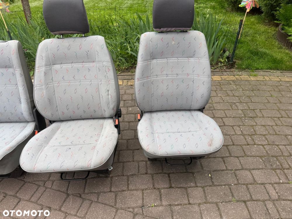 Fotele pojedyncze VW t4 plus kanapa dwójka - 3