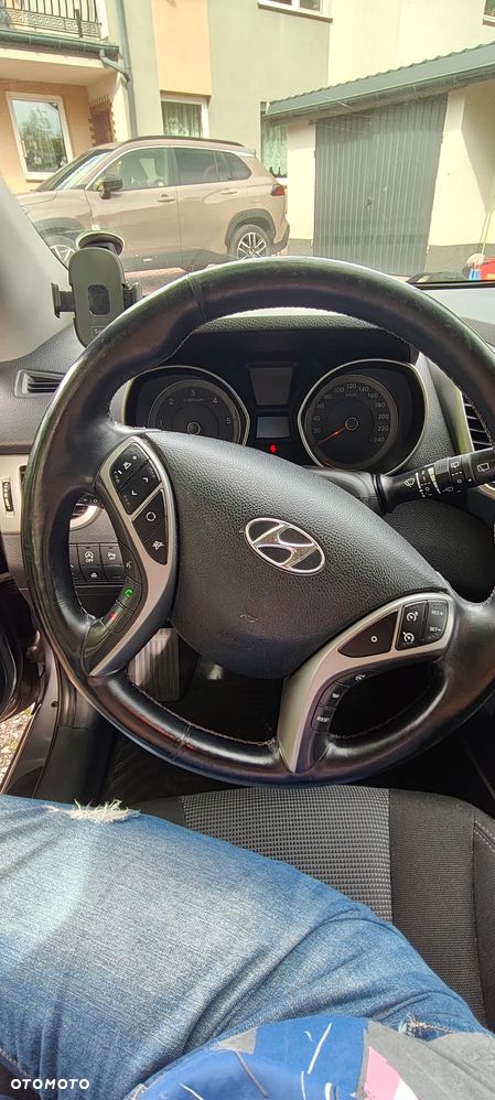 Hyundai i30 blue 1.6 CRDi Style - 15