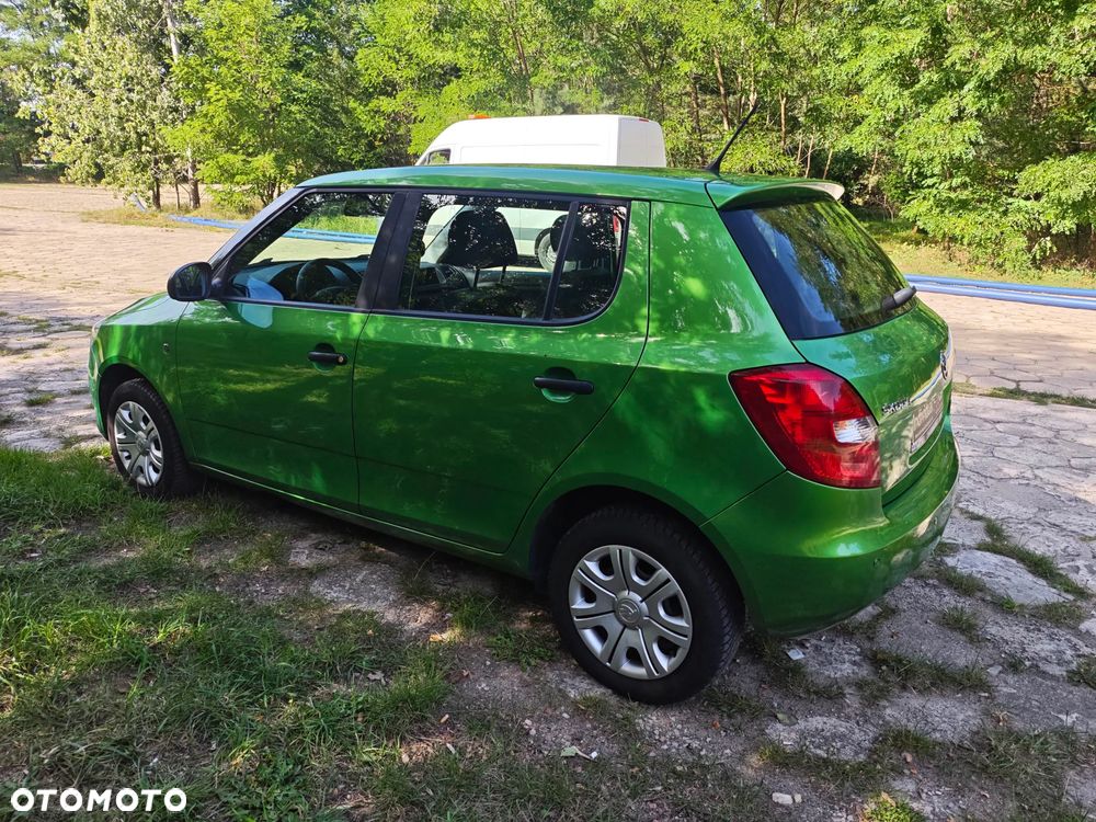 Skoda Fabia 1.4 MPI COOL EDITION - 10
