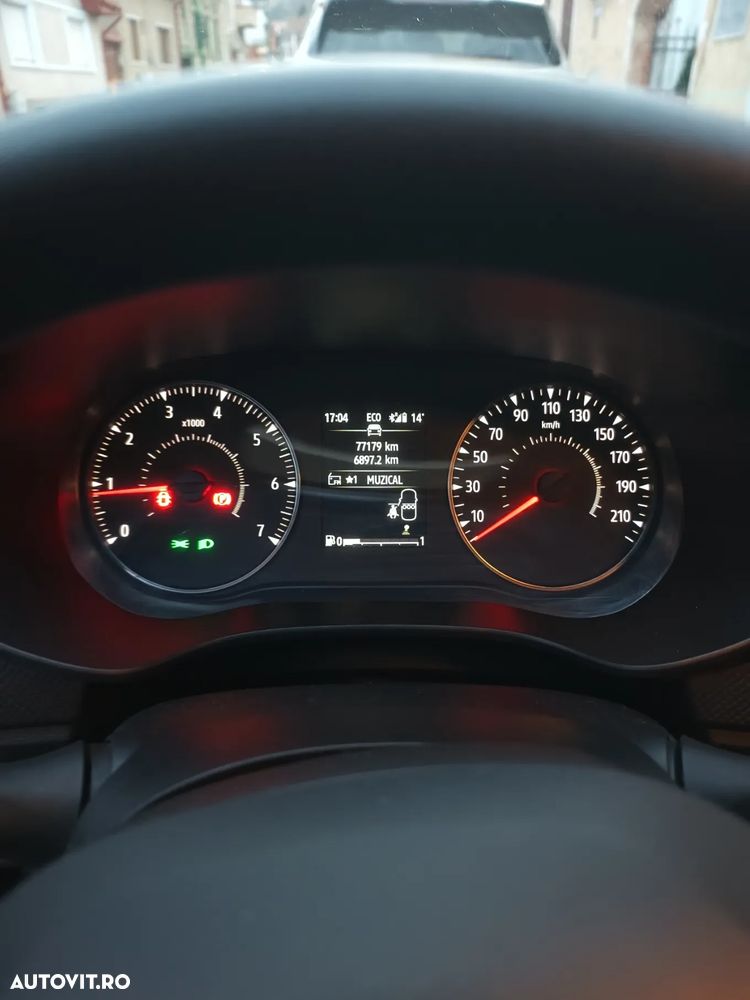 Dacia Logan TCe 90 Essential - 9