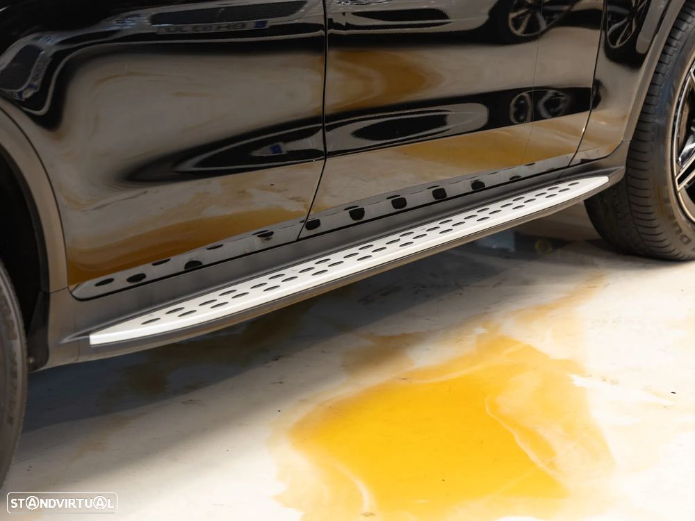 Mercedes-Benz GLC 300 de 4Matic 9G-TRONIC AMG Line Plus - 22