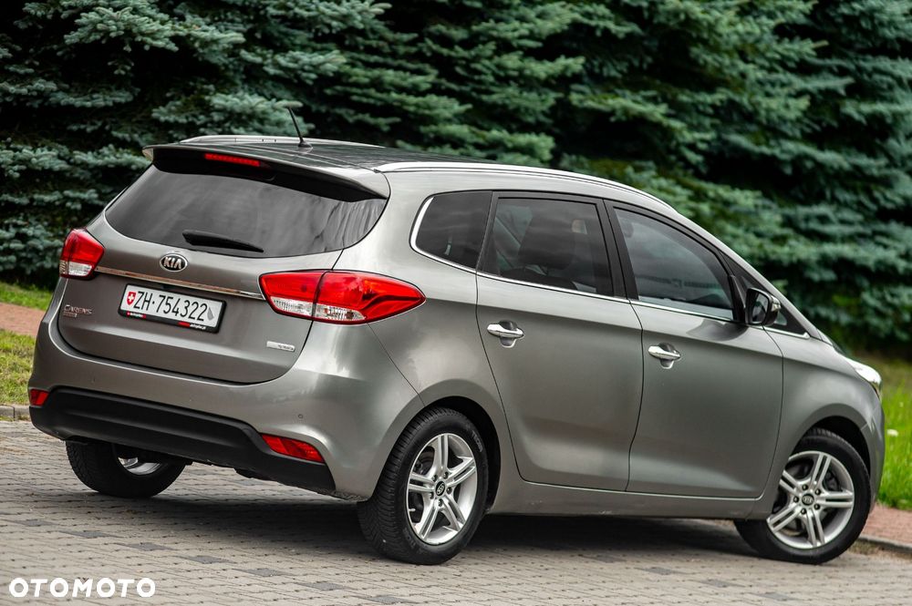 Kia Carens 1.6 GDI ISG Spirit - 11