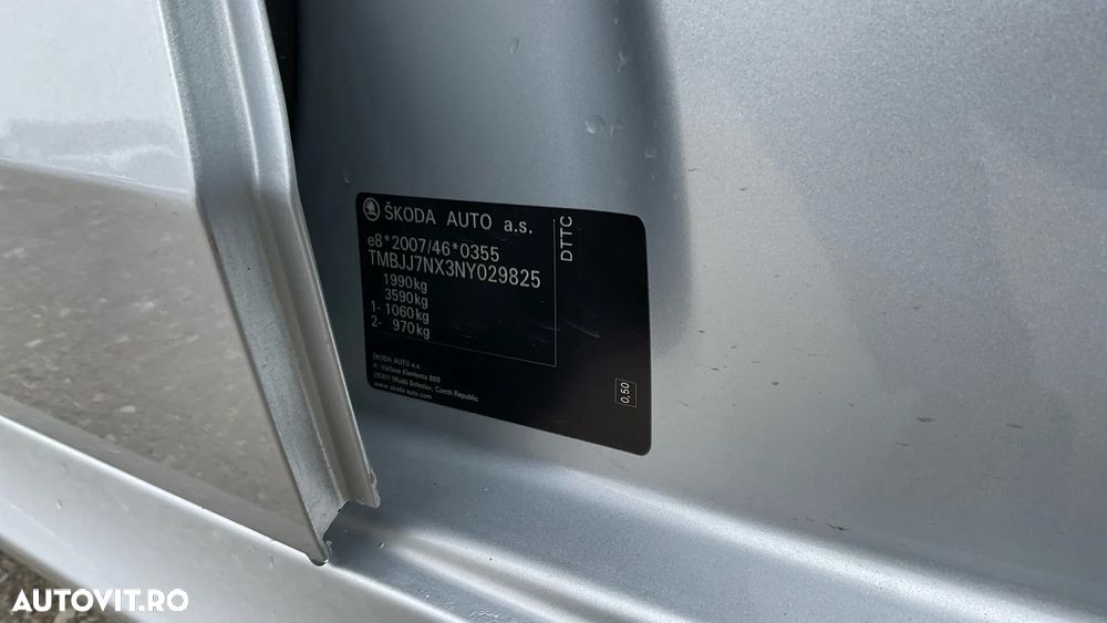 Skoda Octavia 2.0 TDI DSG Style - 39