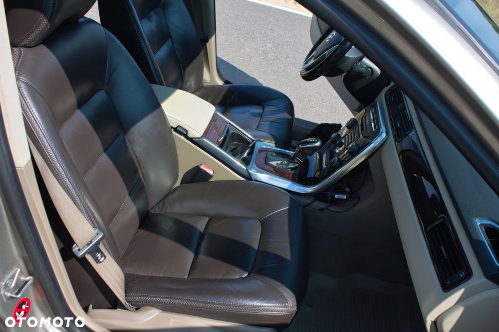 Volvo XC 70 3.2 AWD Summum - 31
