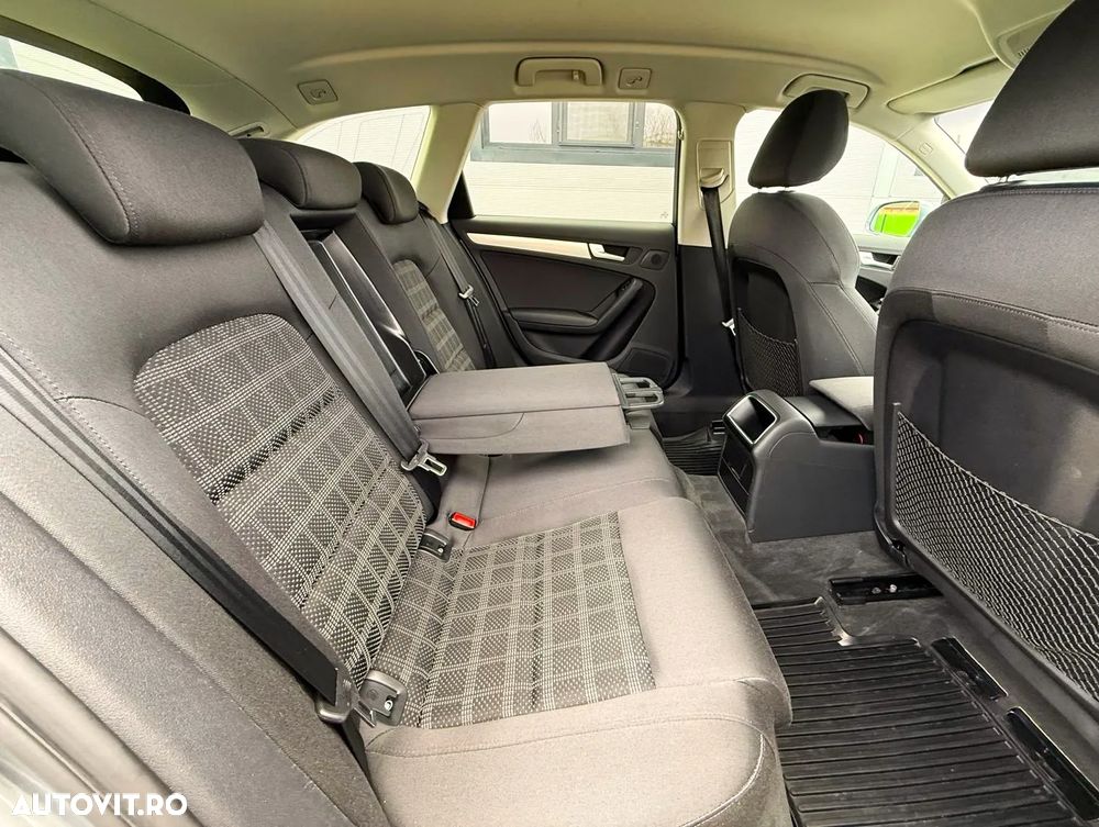 Audi A4 Avant 2.0 TDI DPF quattro Ambiente - 16