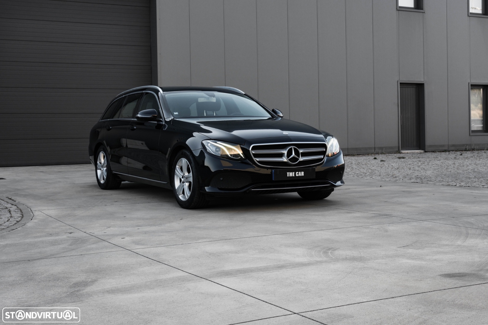 Mercedes-Benz E 220 BlueTEC Avantgarde Auto. - 9