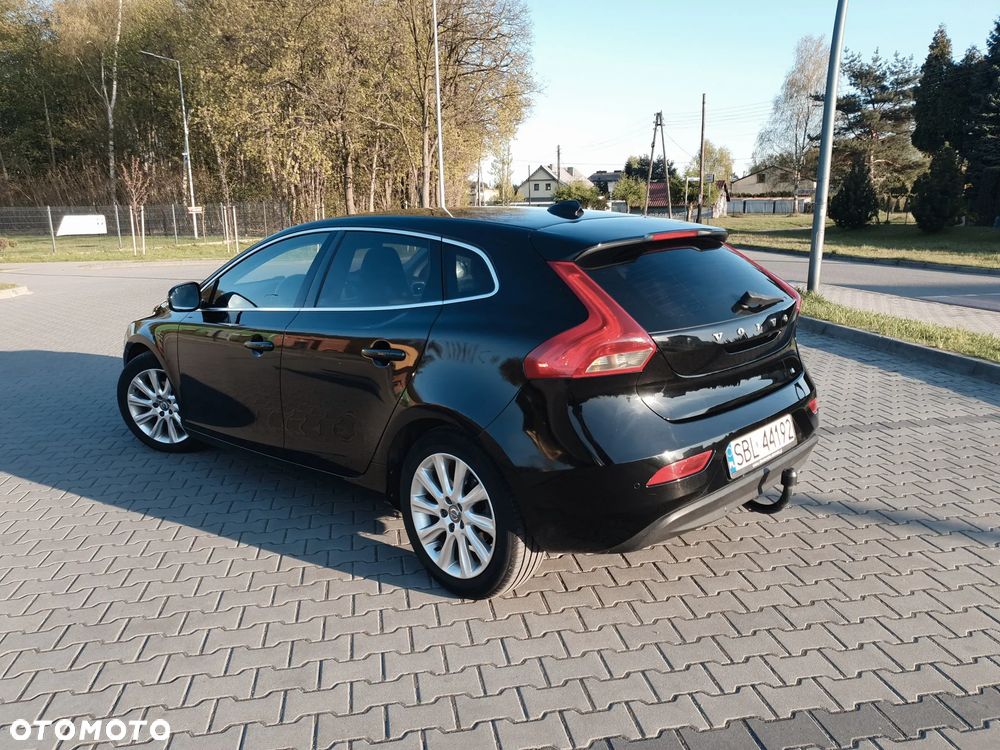 Volvo V40 D2 Momentum - 3