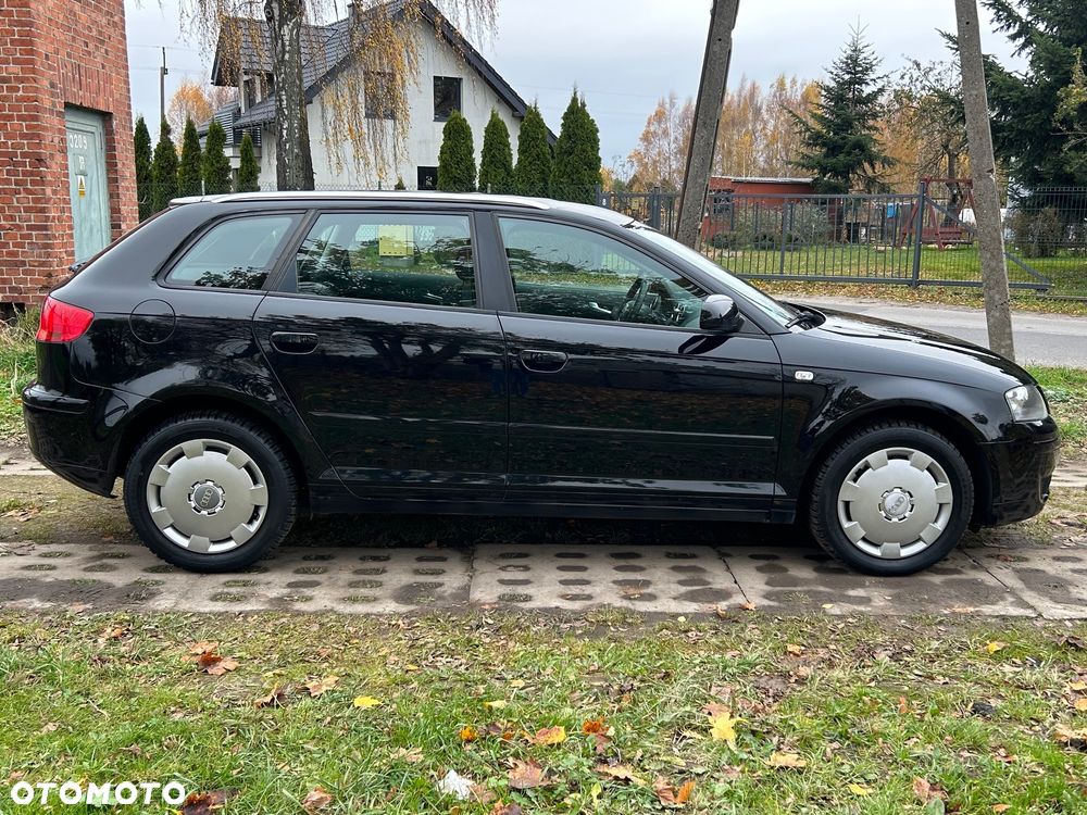 Audi A3 Sportback 1.6 Ambiente - 6