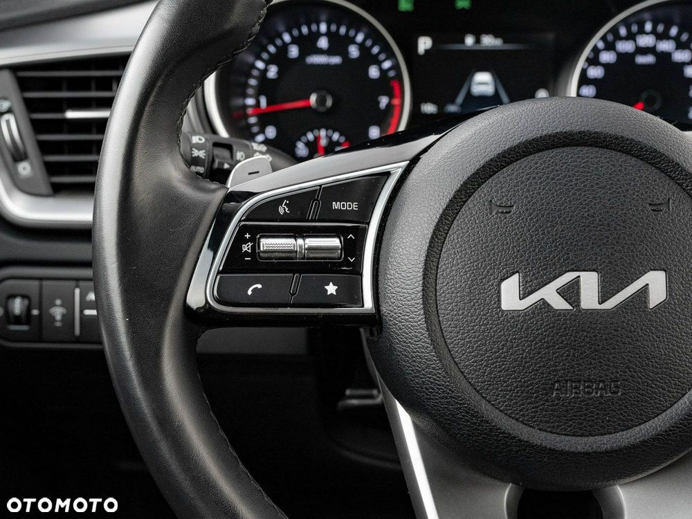 Kia Ceed 1.5 T-GDI M DCT - 16