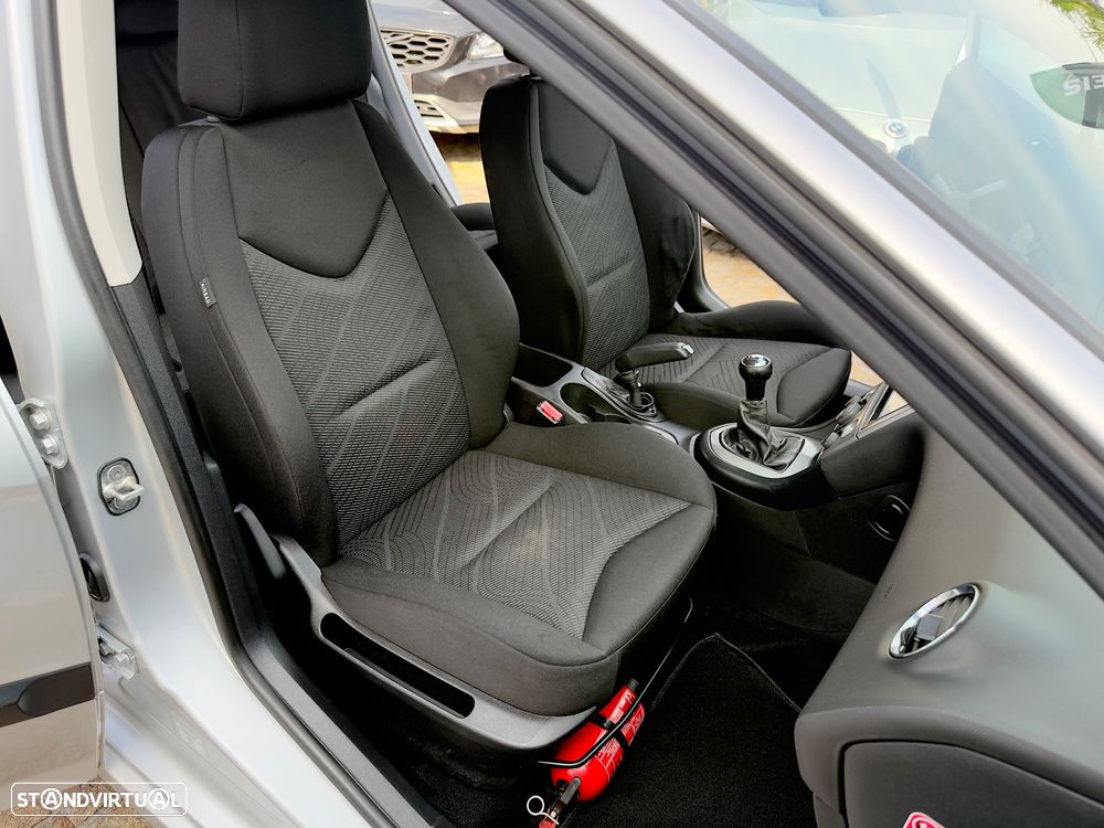 Peugeot 308 1.6 HDi Executive - 52