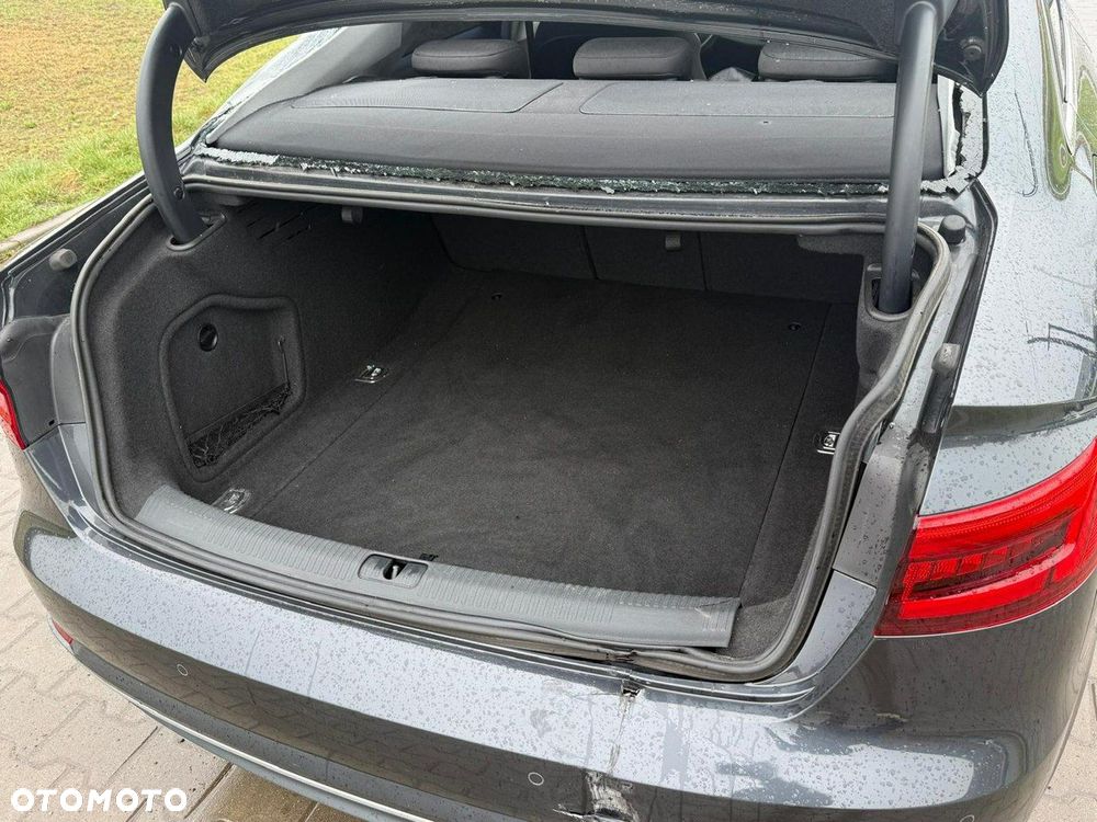 Audi A4 Limousine - 19