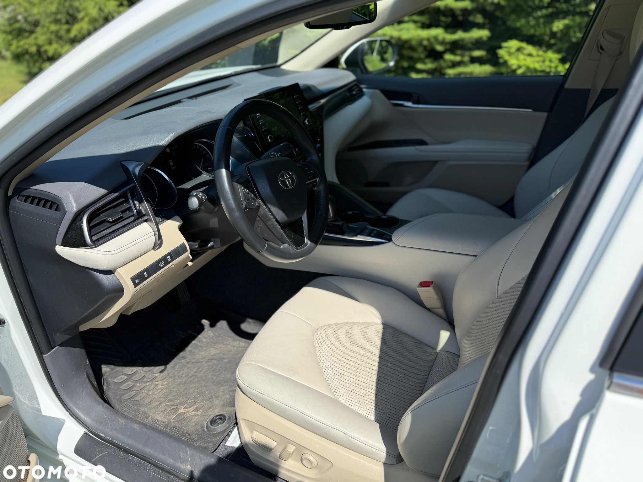 Toyota Camry Business Edition - 18