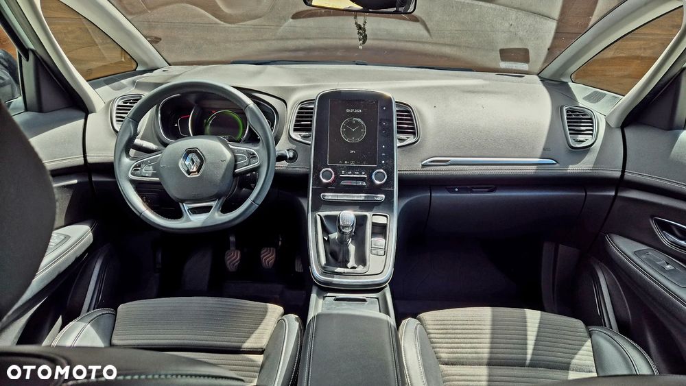 Renault Grand Scenic - 15