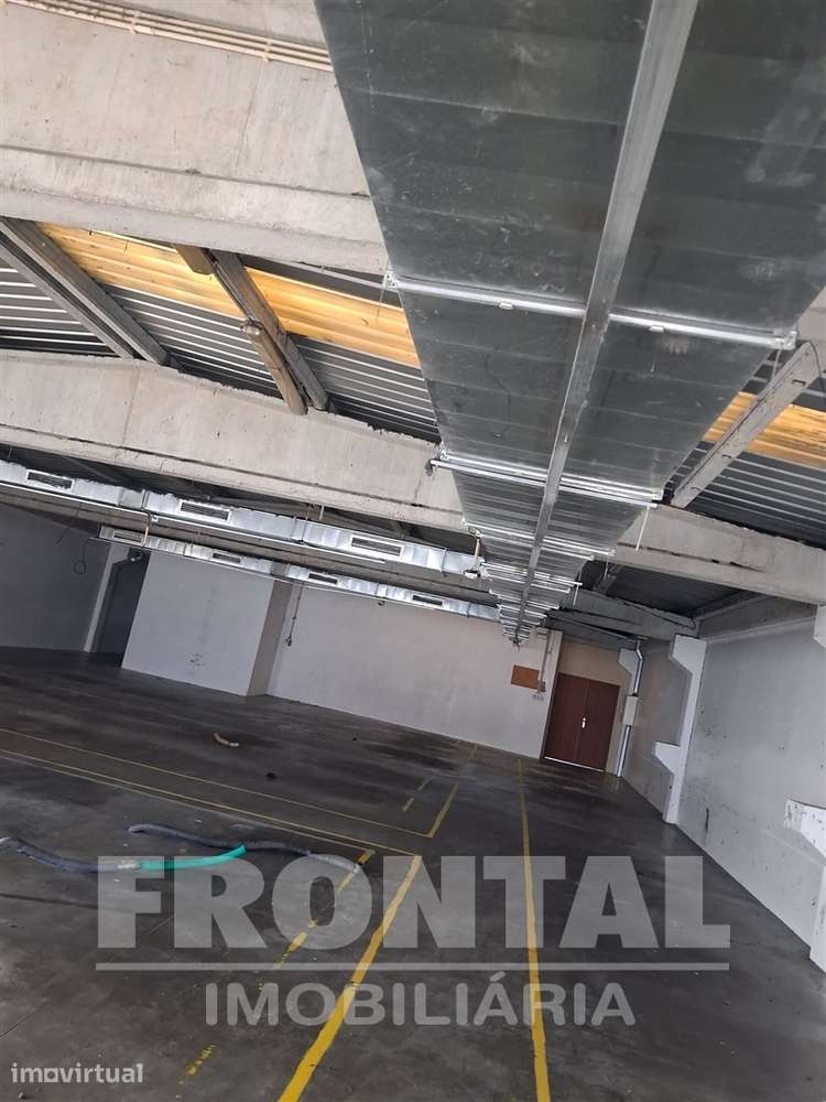 Armazém para Arrendamento - 957 m² | Cais Privado | Touguinhó, Vila Do - Grande imagem: 3/29