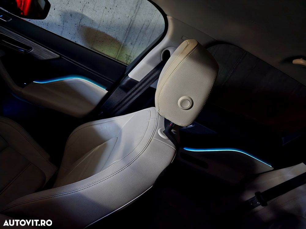 Jaguar F-Pace 20d RWD Prestige - 38