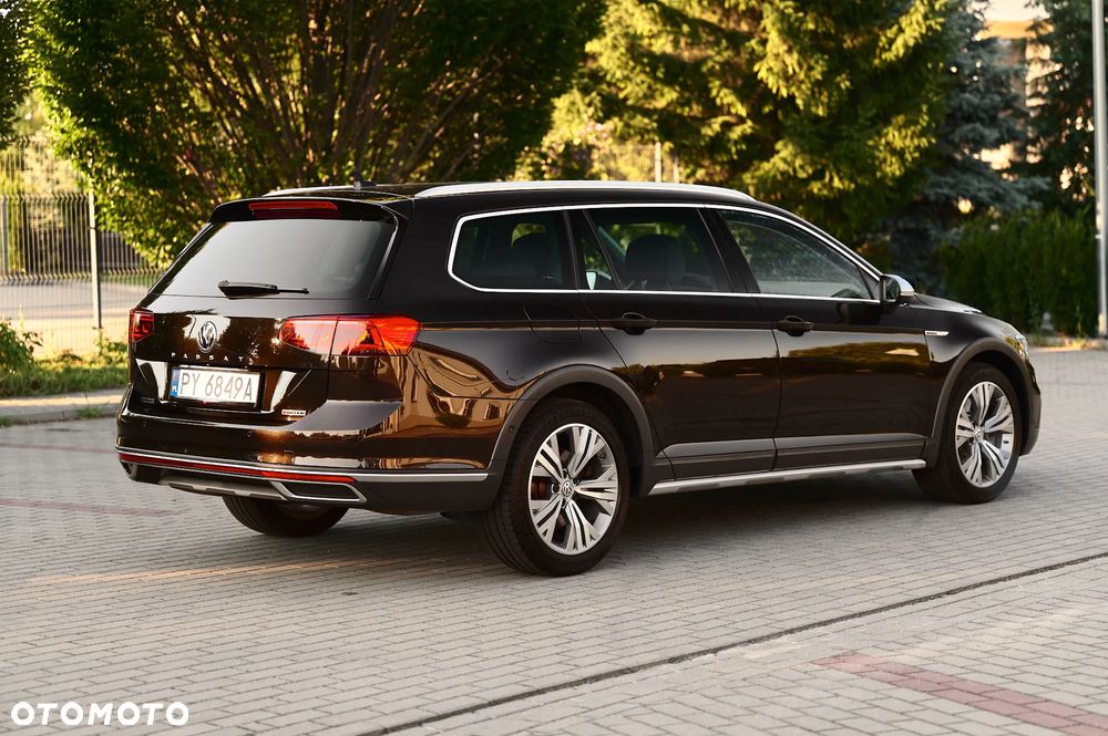 Volkswagen Passat Alltrack - 11