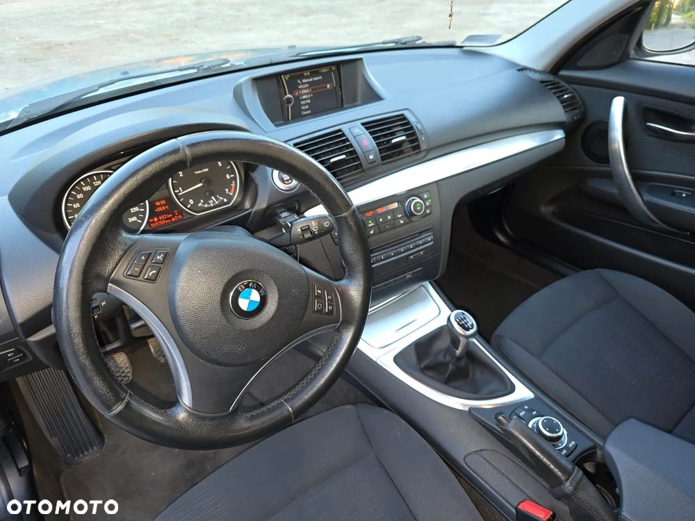 BMW Seria 1 116i - 15