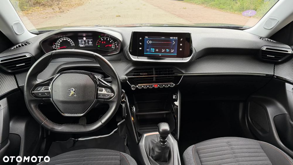 Peugeot 2008 1.2 PureTech Active Pack S&S - 23