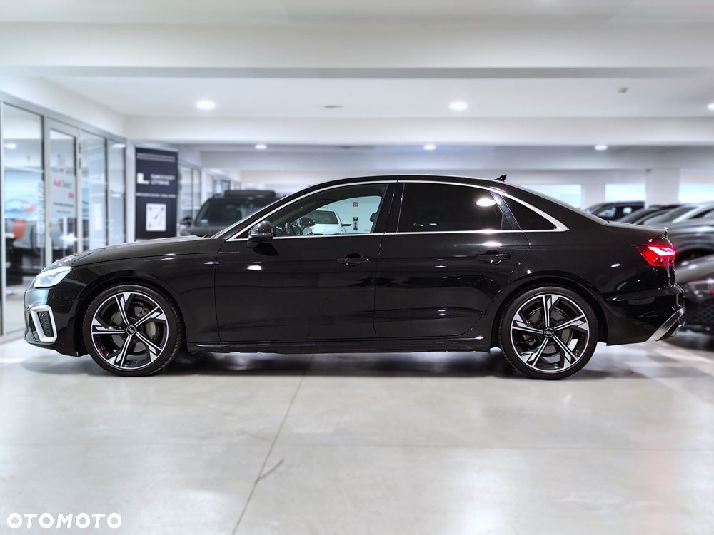 Audi A4 Limousine - 2