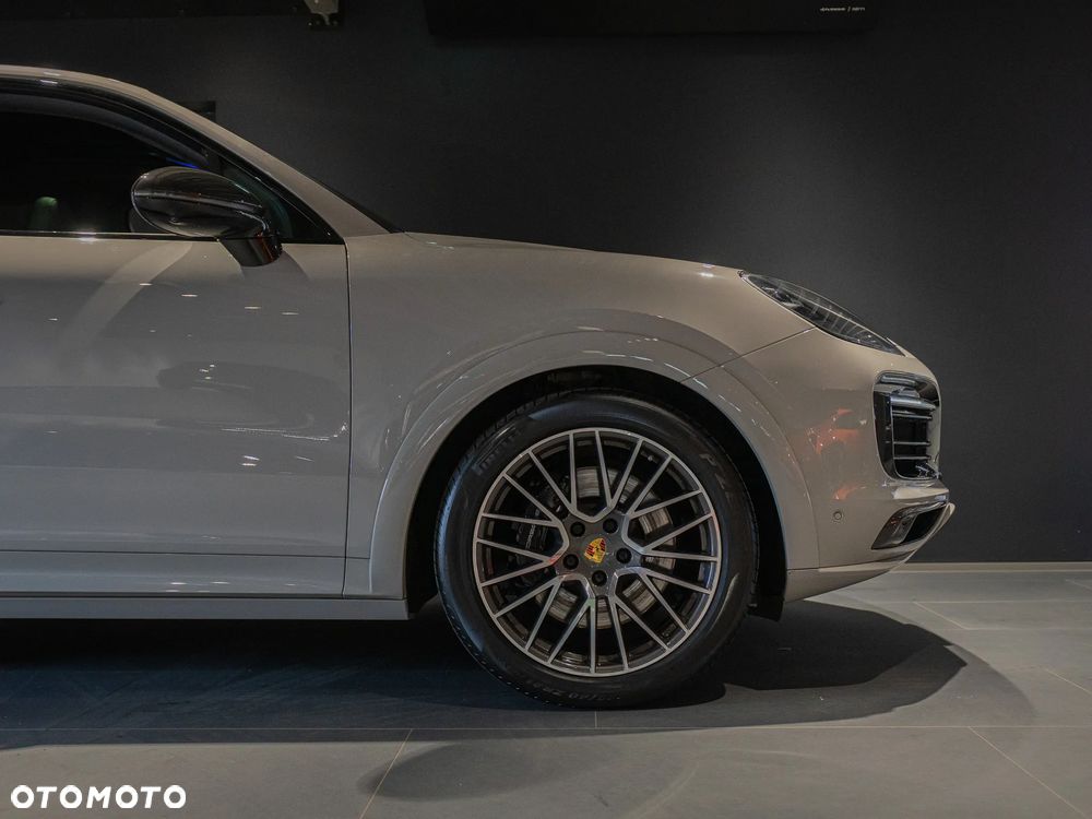Porsche Cayenne - 11