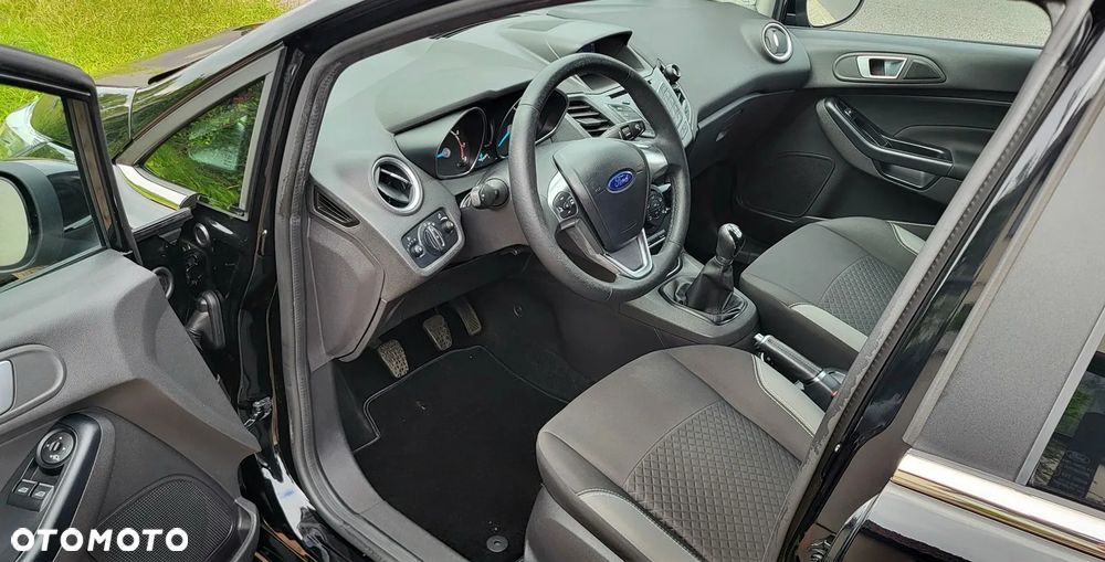 Ford Fiesta 1.0 EcoBoost S&S TREND - 10
