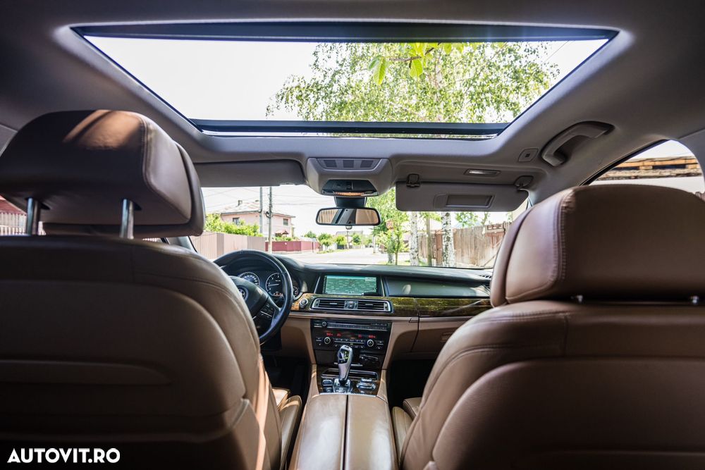 BMW Seria 7 740d Edition Exclusive - 10