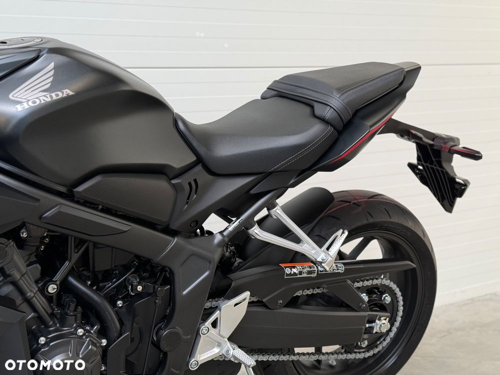 Honda CBR - 35