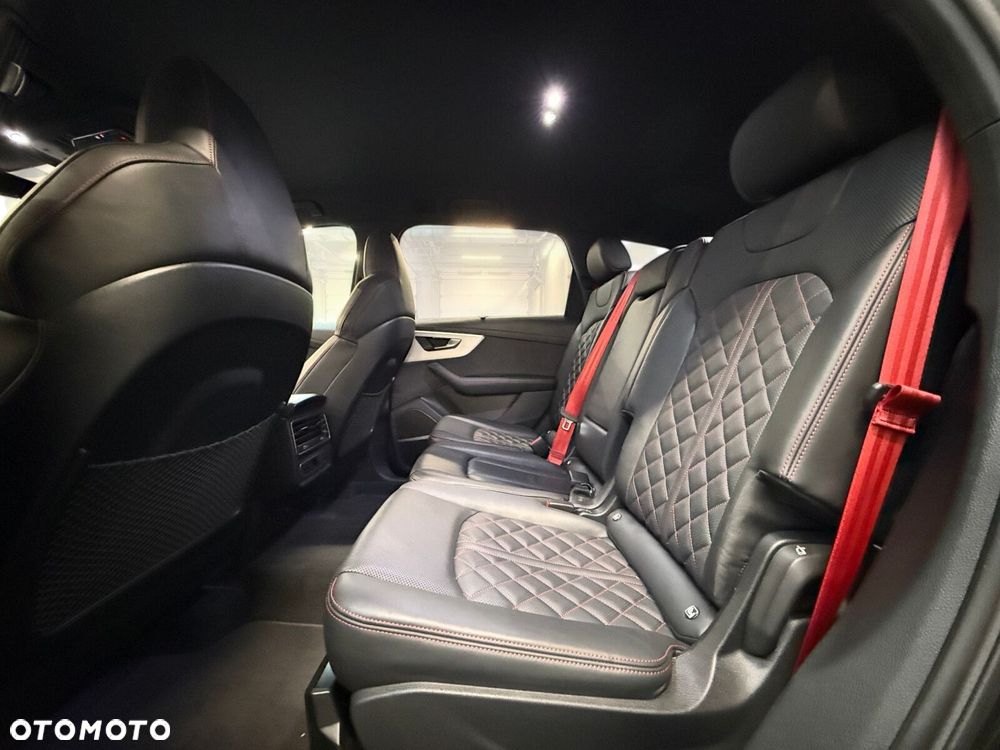Audi Q7 - 25