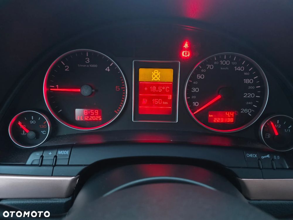 Audi A4 Avant 2.0 TDI - 5