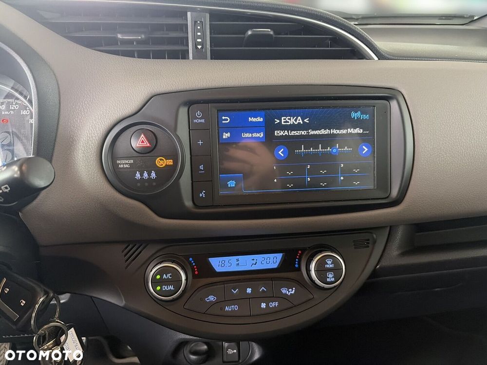 Toyota Yaris 1.5 Selection - 23