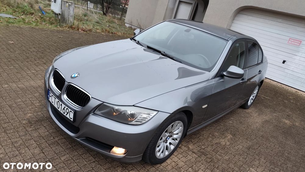 BMW Seria 3 318d DPF Edition Sport - 1