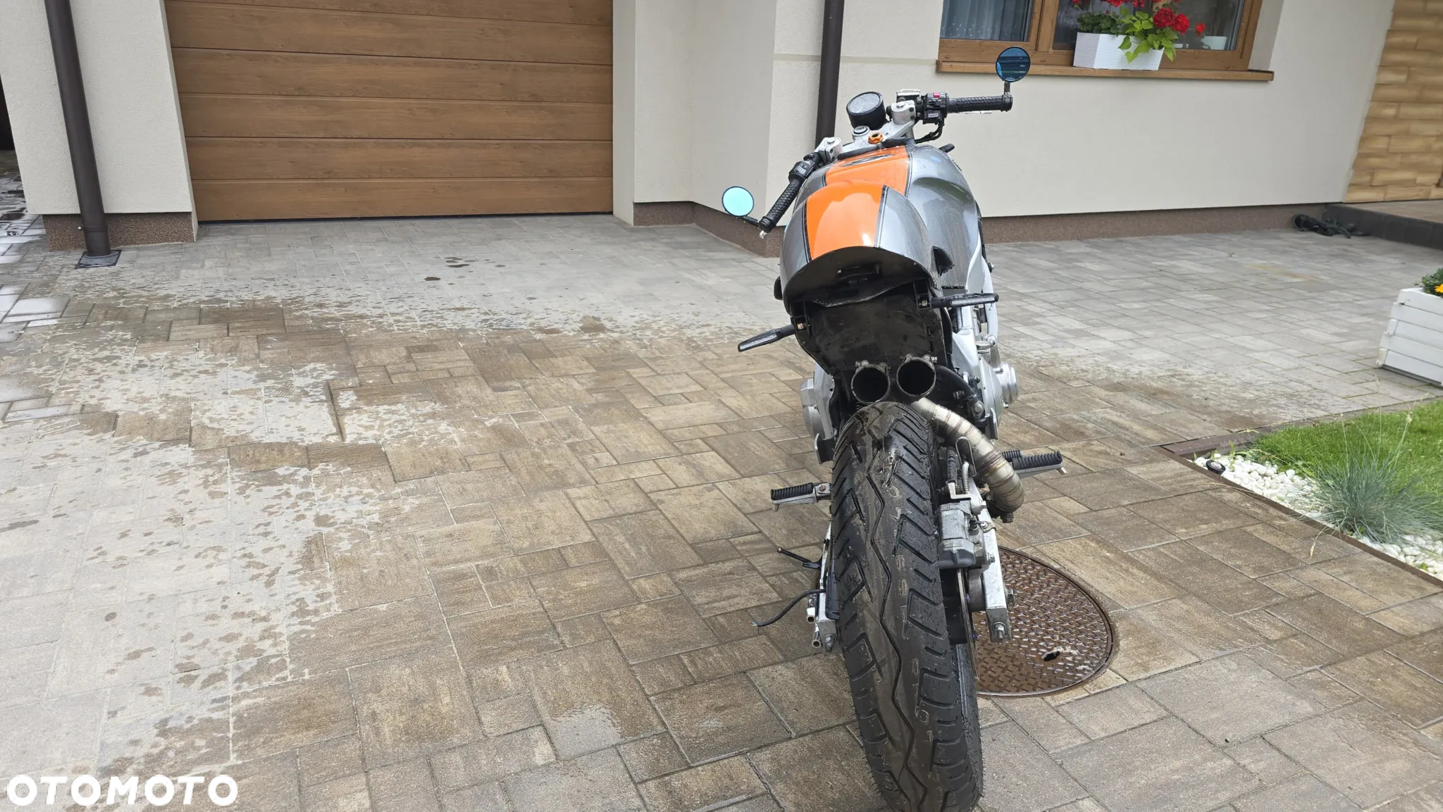 Yamaha FZR - 11