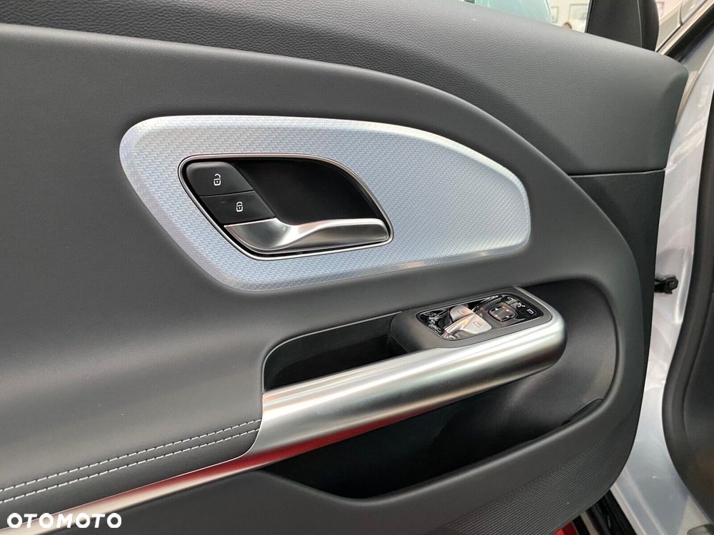 Mercedes-Benz CLA - 8