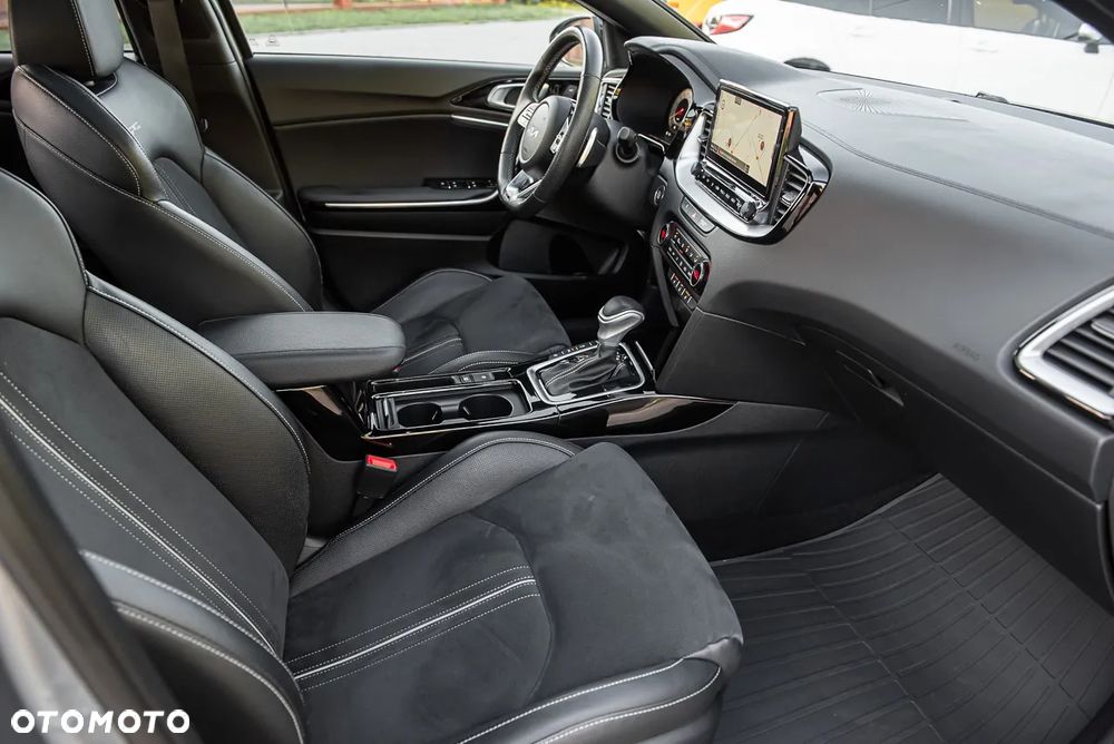 Kia ProCeed 1.5 T-GDI DCT7 OPF GT LINE - 37