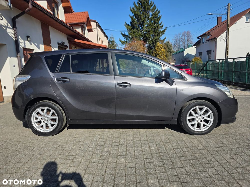 Toyota Verso 2.0 D-4D - 13