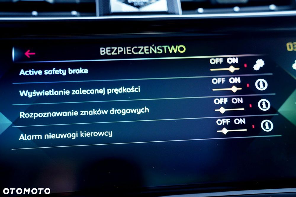 DS Automobiles DS 7 Crossback - 38