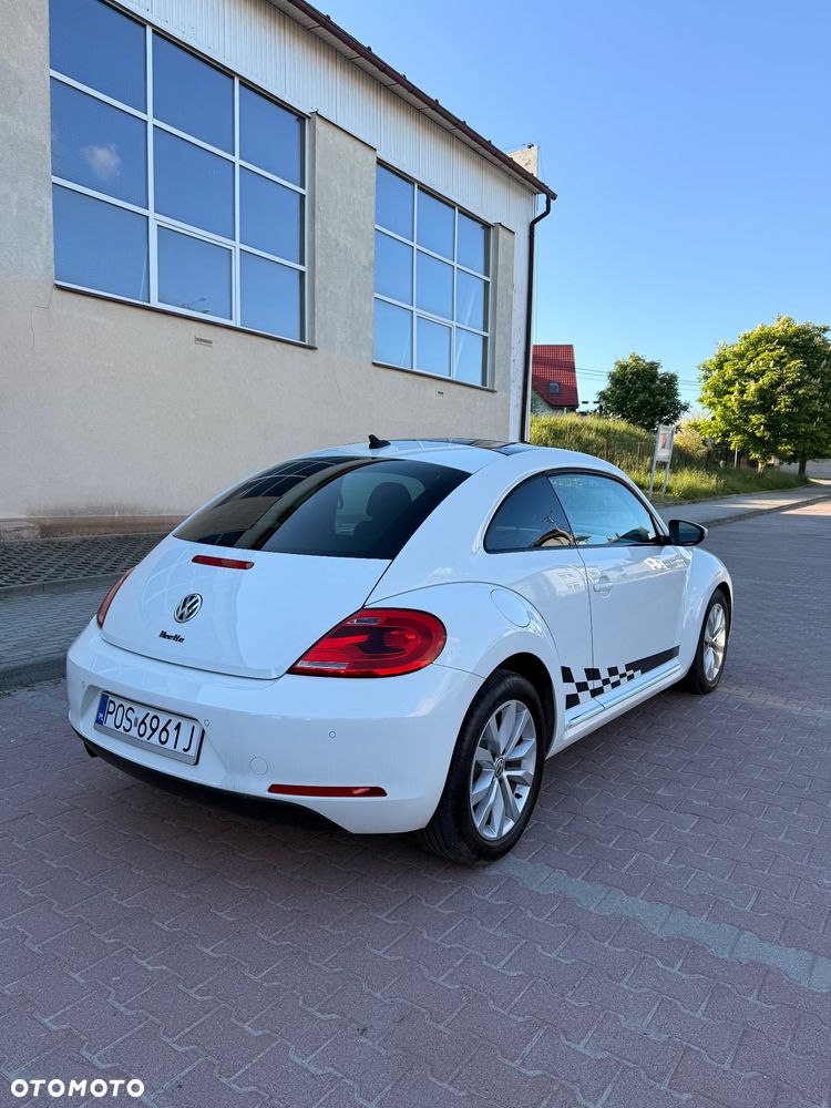 Volkswagen New Beetle - 5
