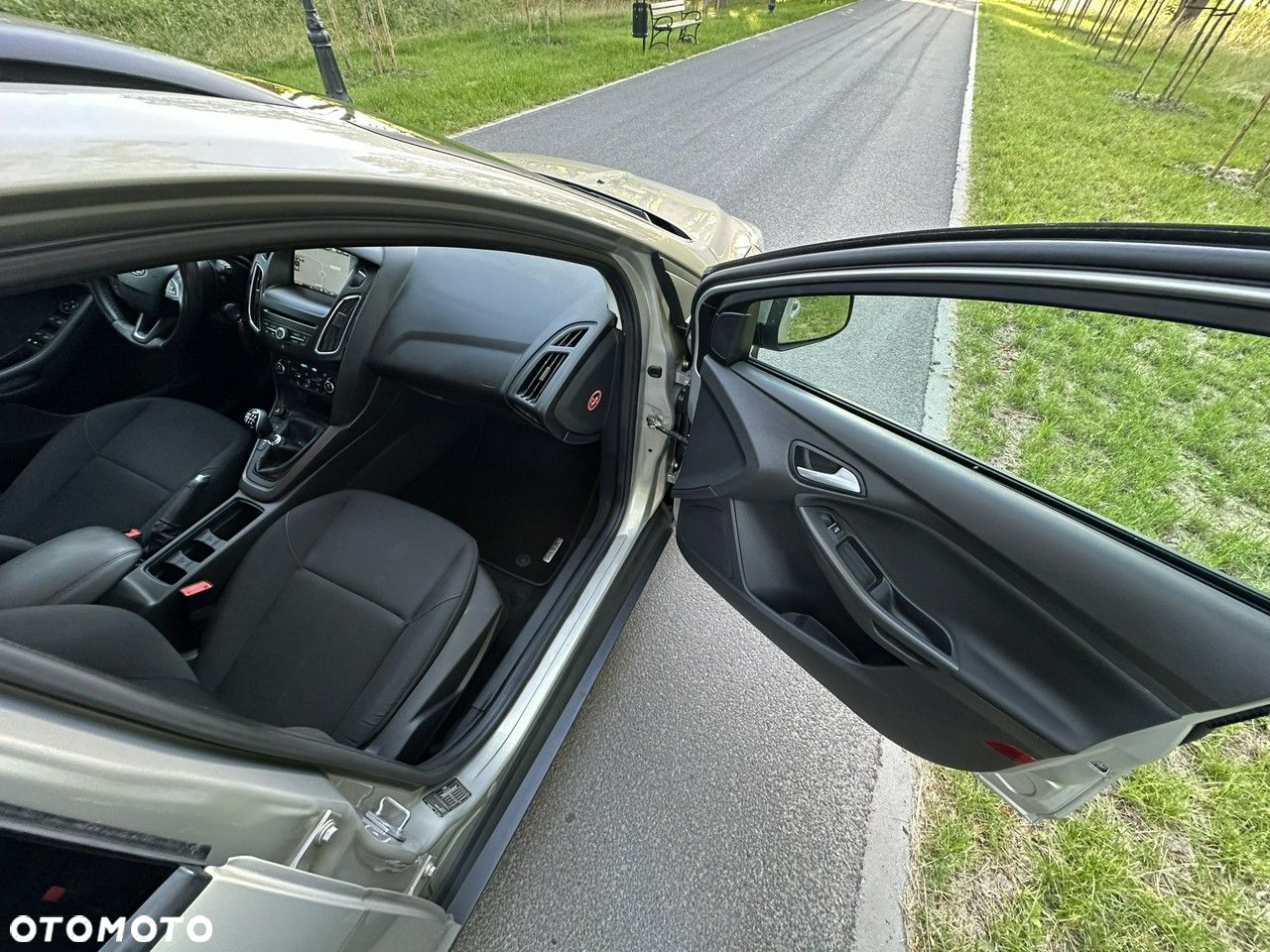Ford Focus - 30