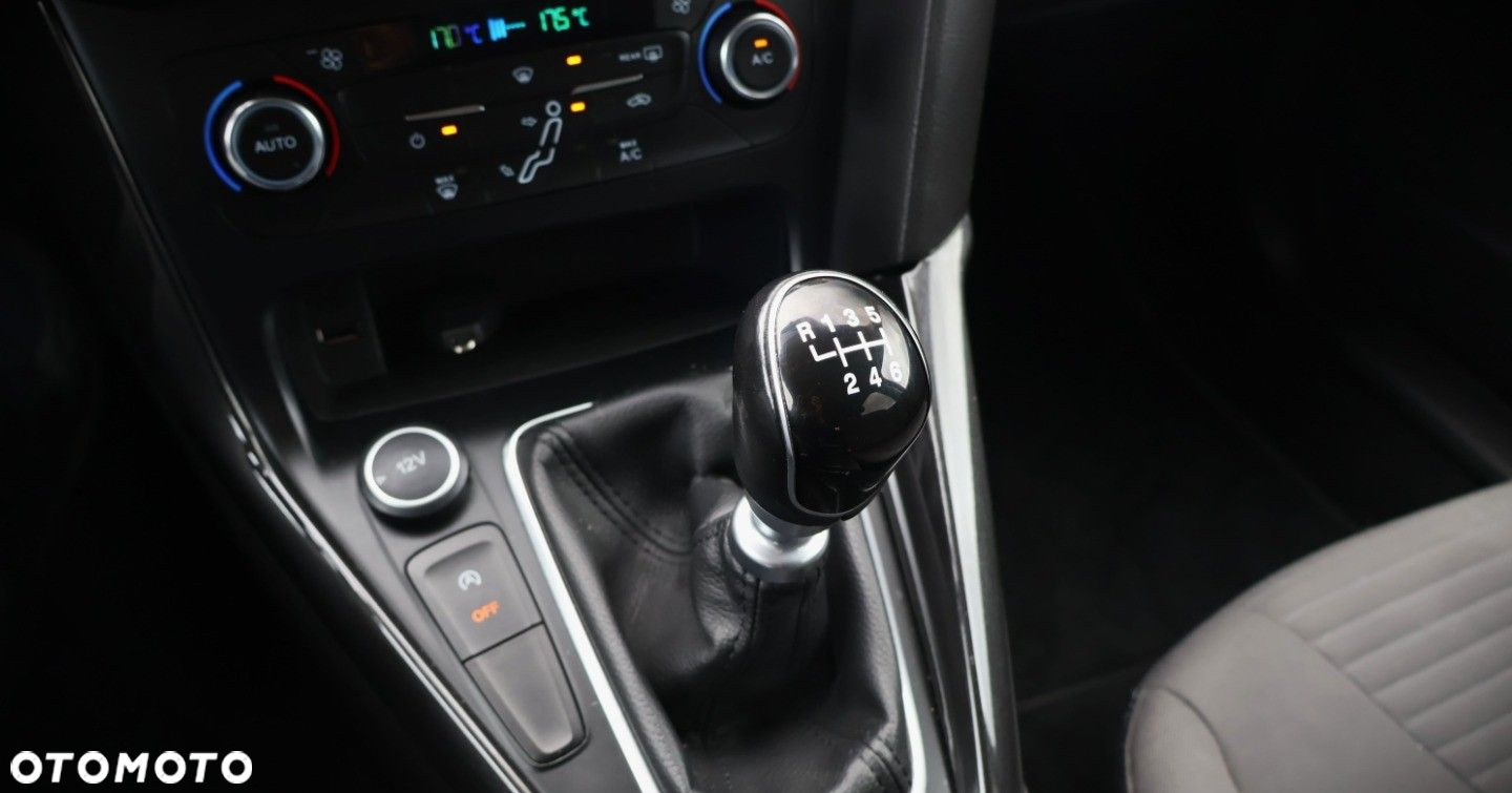 Ford Focus - 26