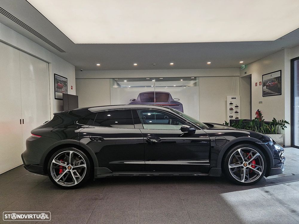 Porsche Taycan Cross Turismo 4S - 9